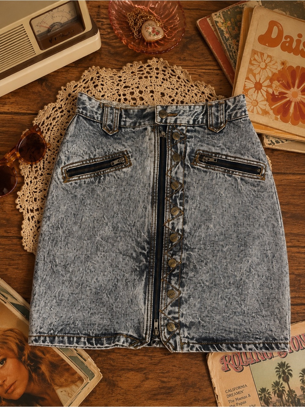 GET USED by Elie Acid Wash Denim Mini Skirt – Vintage 80s/90s